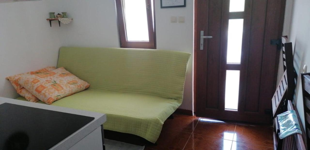 Apartments Vila Leona Pirovac Exterior photo
